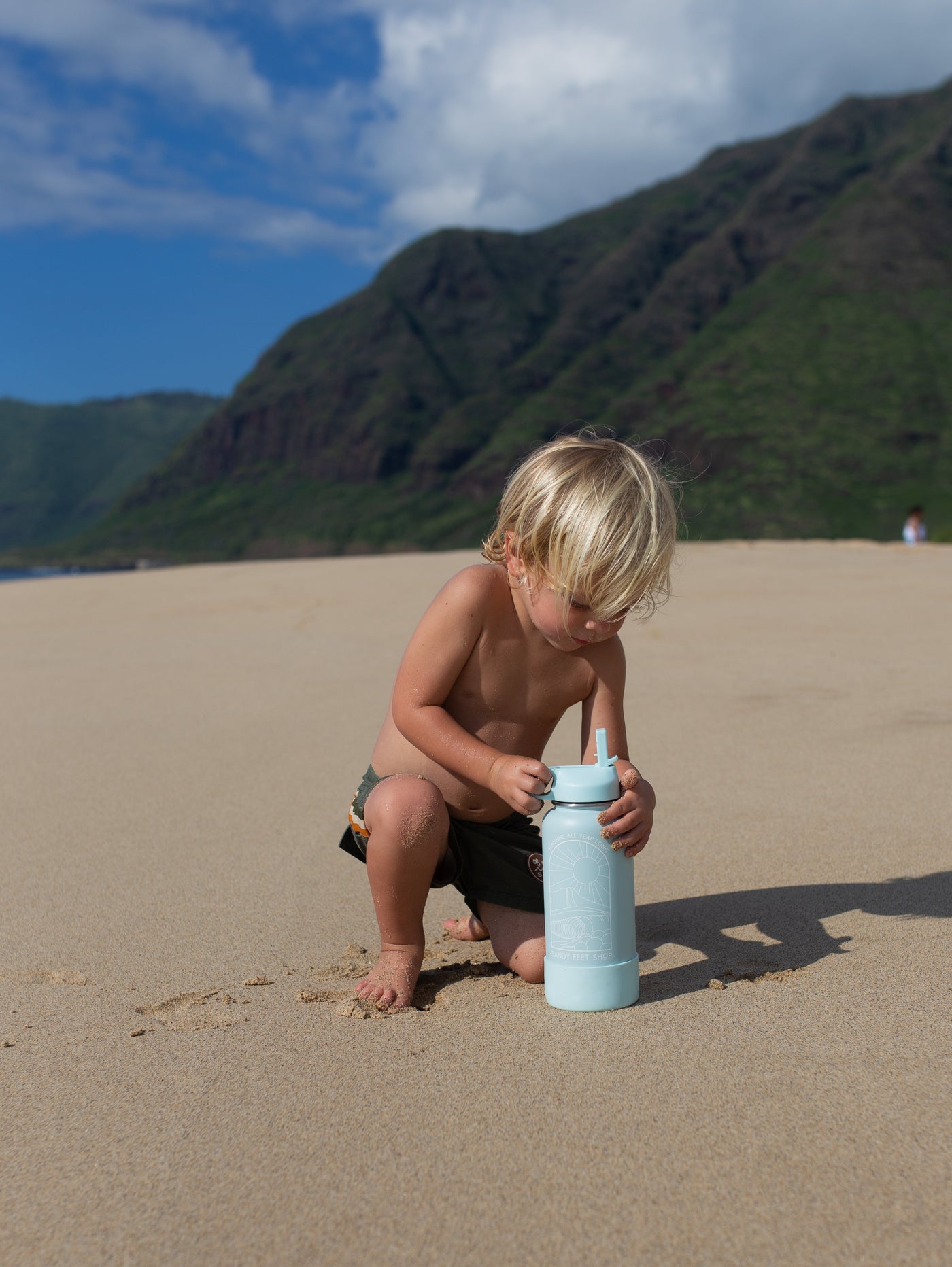 32 oz Blue Lagoon Water Bottle with Straw Lid – Sandy Feet Shop